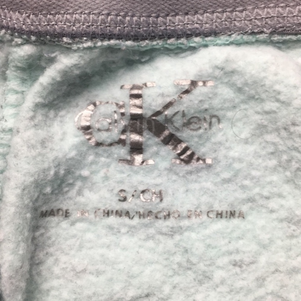 Calvin Klein Capri Sweatpants - Picture 6 of 7